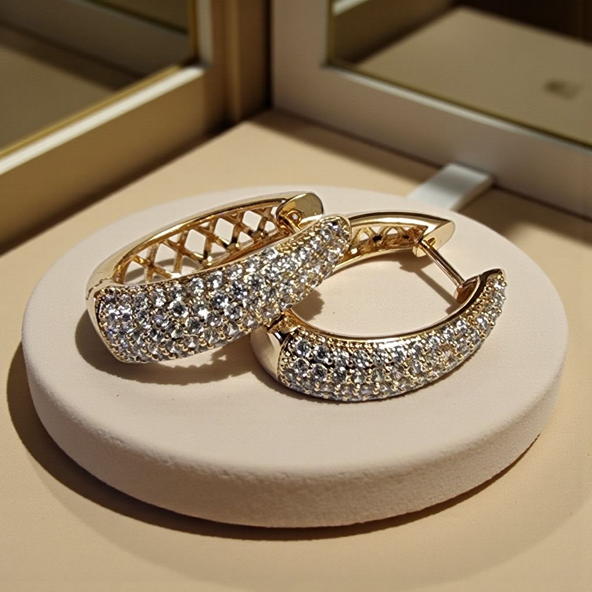 Tasli Oval Halka K�pe 