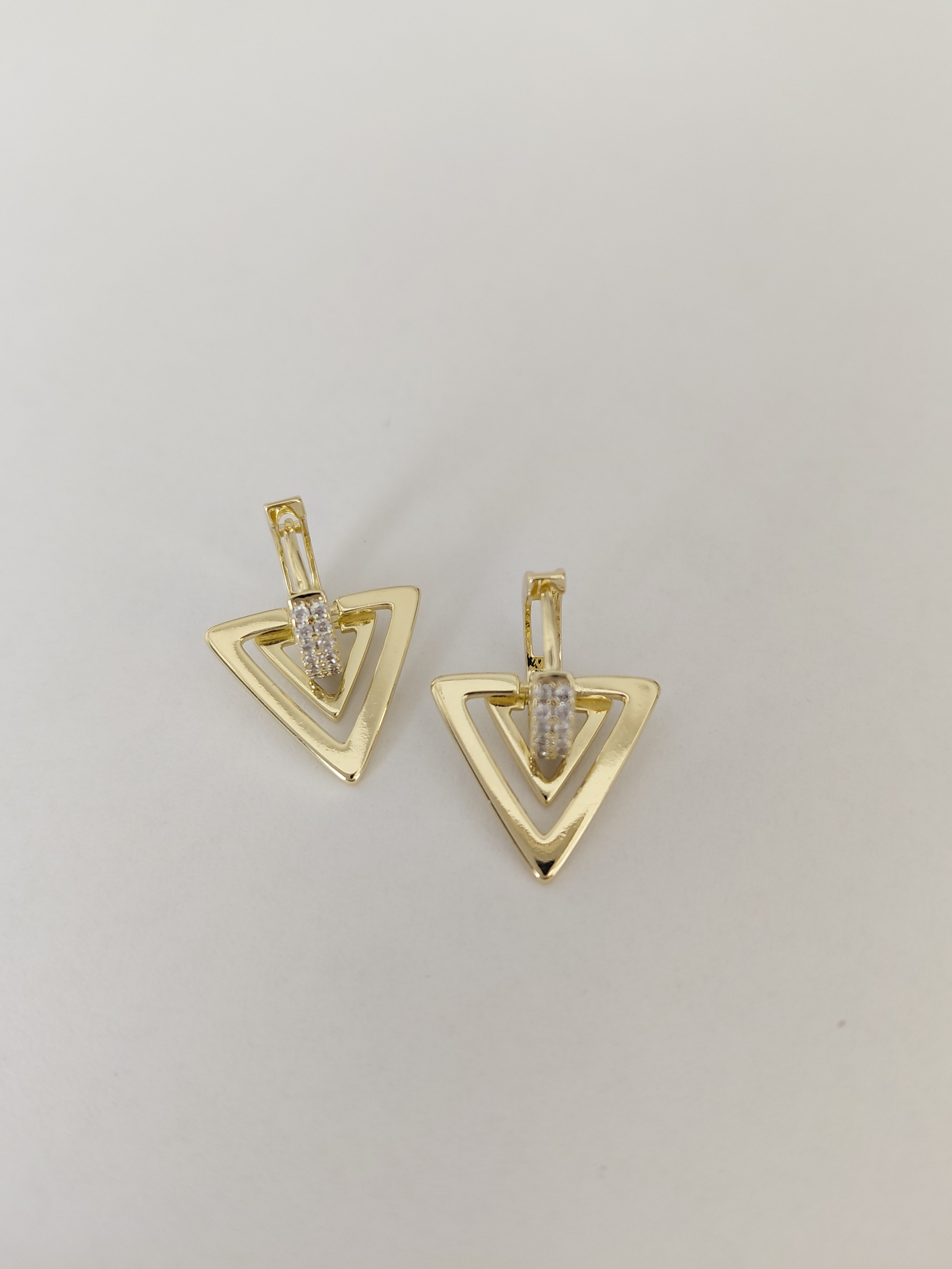 Tasli ��gen Tasarim K�pe 