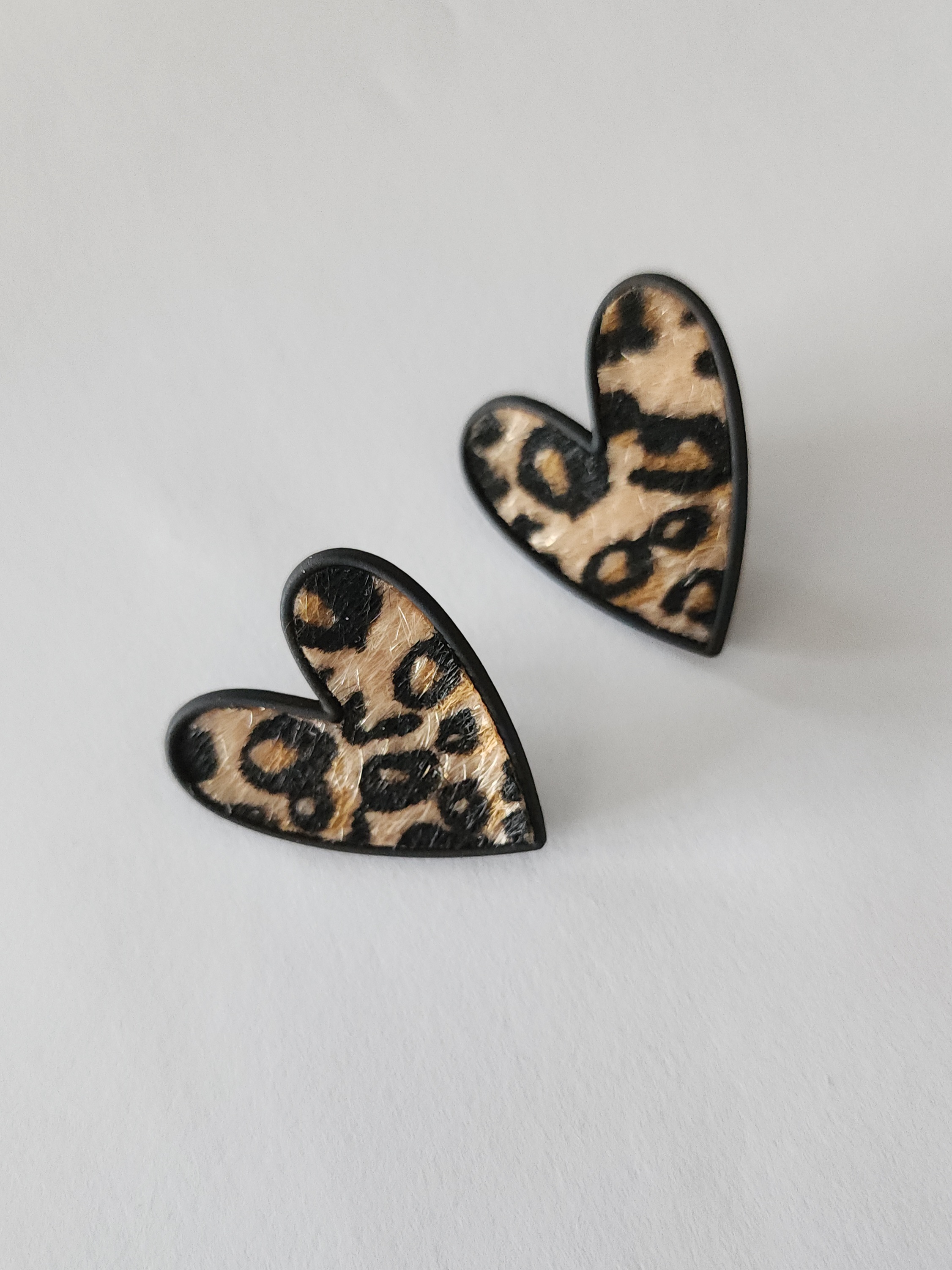 Leopar Desenli Kalpli K�pe 