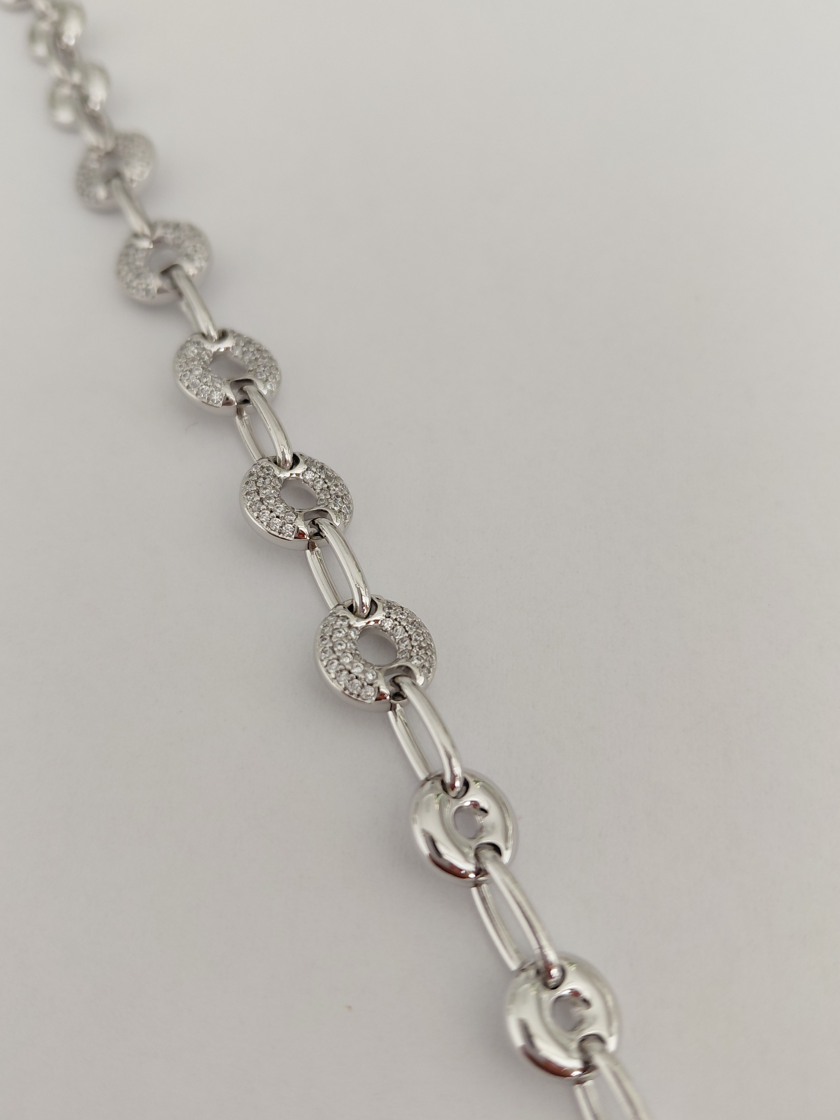 Zirkon Tasli Yuvarlak Halka Bileklik 